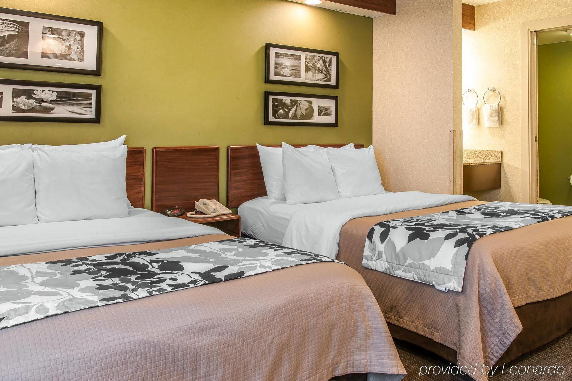 Hotel Baymont By Wyndham Flat Rock Exterior foto